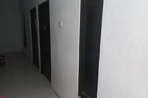 SPOT ON 93886 Kost Zalfa Amalia Syariah