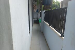SPOT ON 93886 Kost Zalfa Amalia Syariah
