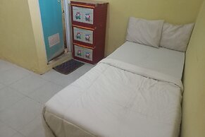 SPOT ON 93886 Kost Zalfa Amalia Syariah