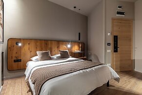 Maison Bucarest Apartments by Olala Homes