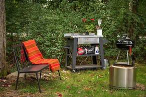 Poconos Retreat A Vintage Gem