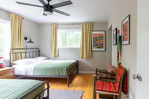 Poconos Retreat A Vintage Gem