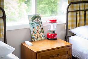 Poconos Retreat A Vintage Gem