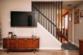 Poconos Retreat A Vintage Gem