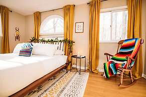 Poconos Retreat A Vintage Gem