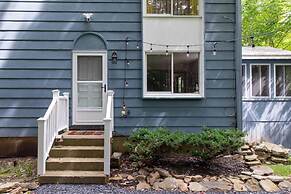 Poconos Retreat A Vintage Gem