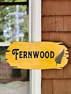 Fernwood Cottage A Poconos Retreat