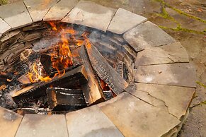 Sweet William A Lake Naomi Chalet Membership