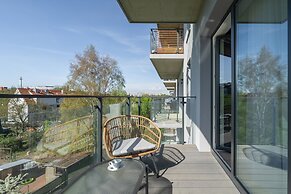Apartment With 3 Bedrooms by Renters