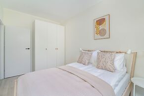Apartment With 3 Bedrooms by Renters