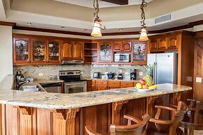 Luxury Ocean View Condo - Ultimate Convenience