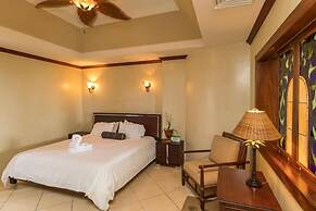 Luxury Ocean View Condo - Ultimate Convenience