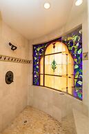 Luxury Ocean View Condo - Ultimate Convenience