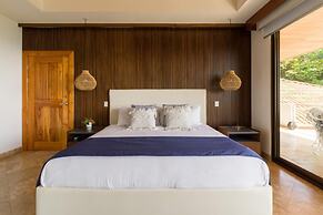 Stunning 7 BR Villa Manuel Antonio Sanctuary