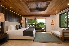 Stunning 7 BR Villa Manuel Antonio Sanctuary