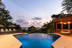 Stunning 7 BR Villa Manuel Antonio Sanctuary
