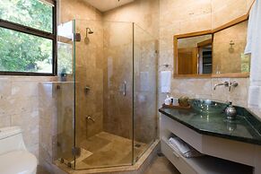 Stunning 7 BR Villa Manuel Antonio Sanctuary