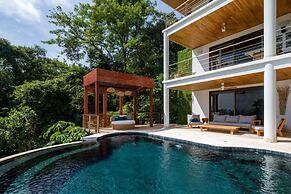 Stunning 7 BR Villa Manuel Antonio Sanctuary
