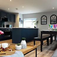 Penthouse On The Rows - Cathedral Views