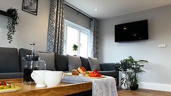 Penthouse On The Rows - Cathedral Views