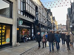 Penthouse On The Rows - Cathedral Views