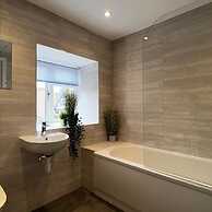 Penthouse On The Rows - Cathedral Views