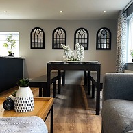 Penthouse On The Rows - Cathedral Views