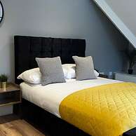 Penthouse On The Rows - Cathedral Views