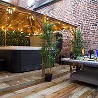 Romance On The Rows - Hot Tub City Centre
