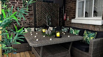 Romance On The Rows - Hot Tub City Centre