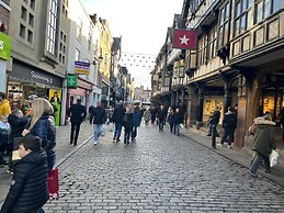 Romance On The Rows - Hot Tub City Centre