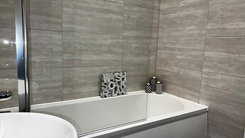 Romance On The Rows - Hot Tub City Centre