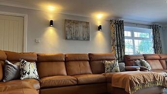 The Cheshire Gathering - Hot Tub 8 Bedroom