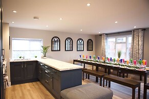 The Gathering On The Rows - City Centre