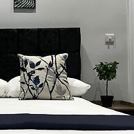 The Gathering On The Rows - City Centre