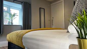 The Gathering On The Rows - City Centre