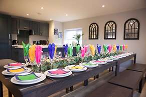 The Gathering On The Rows - City Centre