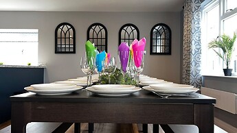 The Gathering On The Rows - City Centre