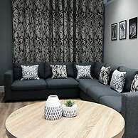 The Gathering On The Rows - City Centre