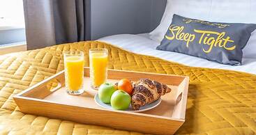 The Gathering Chester 1 Sleeps 14 Very Close to City Centre