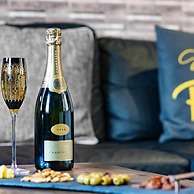 The Gathering Chester 1 Sleeps 14 Very Close to City Centre