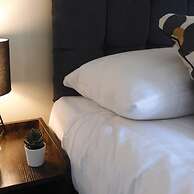 Lion House Chester - Very Near Zoo Ideal for Families