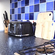 Lion House Chester - Very Near Zoo Ideal for Families