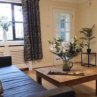 Lion House Chester - Very Near Zoo Ideal for Families