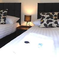 Lion House Chester - Very Near Zoo Ideal for Families