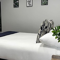 View On The Rows - Overlooking Eastgate Street