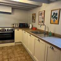 The North Wales Gathering - Hot Tub Sleeps Up 16