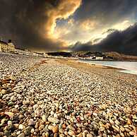 The North Wales Gathering - Hot Tub Sleeps Up 16