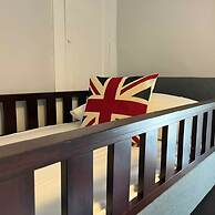 The North Wales Gathering - Hot Tub Sleeps Up 16