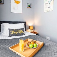 The Gathering Chester 3 Sleeps 14 Very Close to City Centre